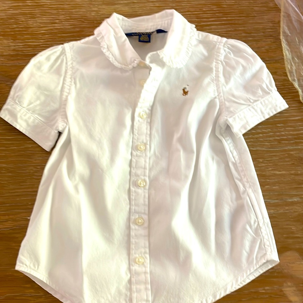 White button down Ralph Lauren Polo short sleeve. Worn 1x. No stains. Size 3/3t.